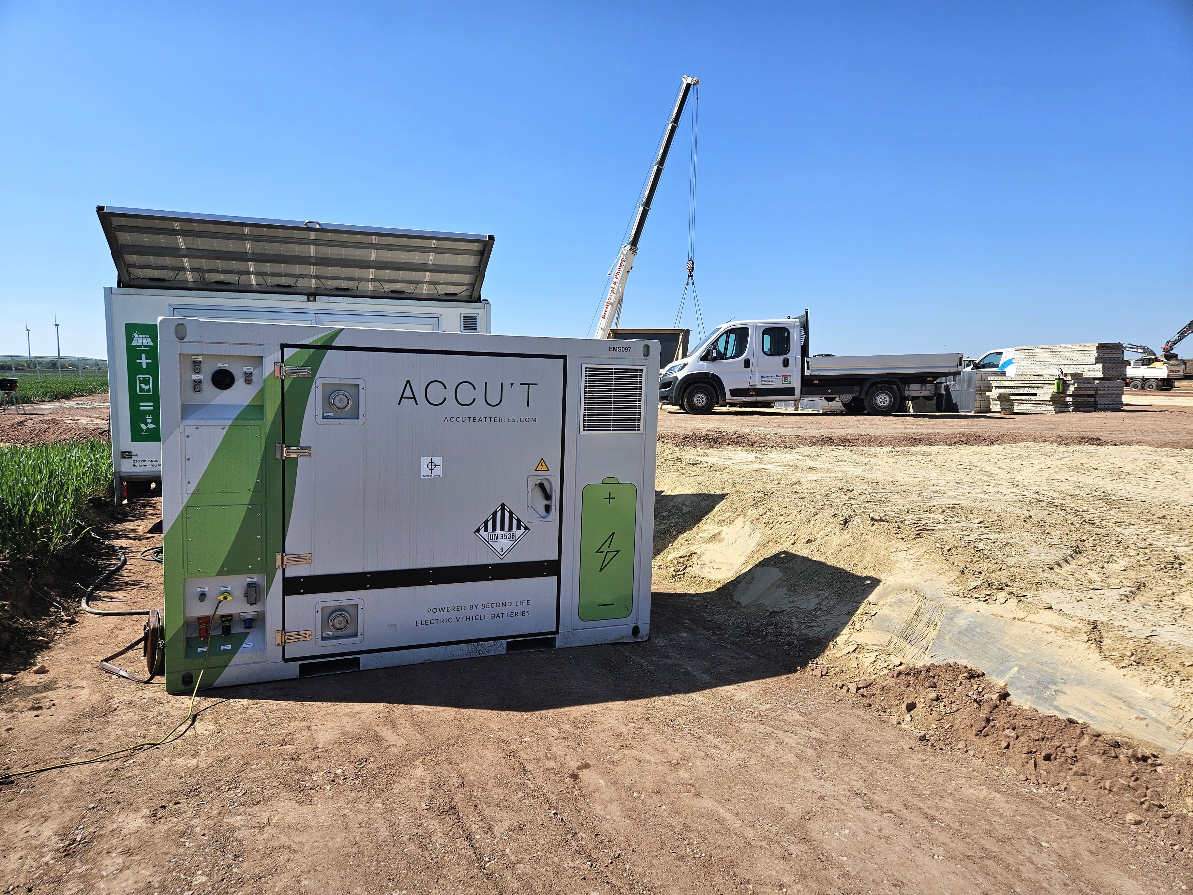 accut-batteries-1